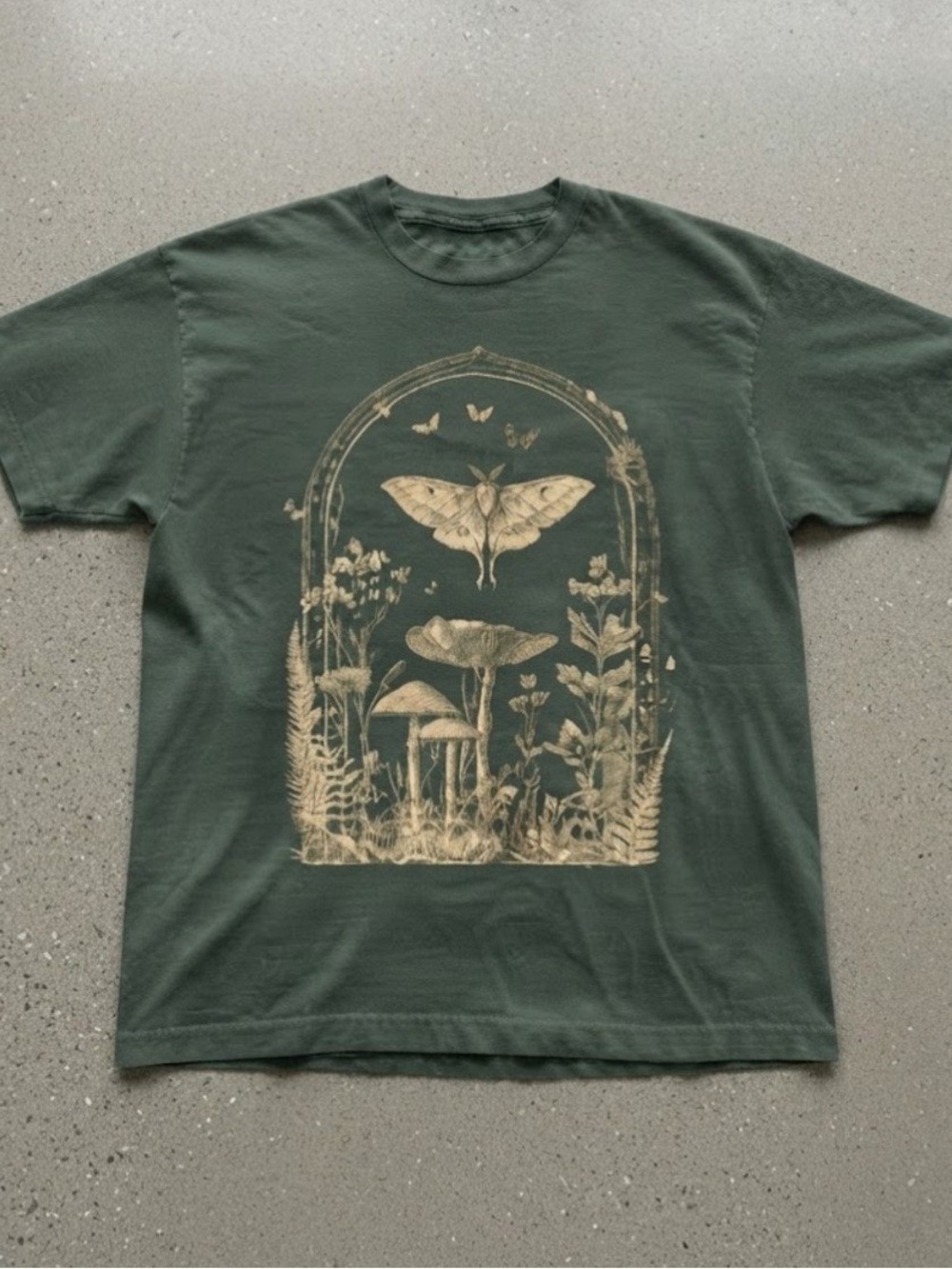 Gildan T-Shirt Moth Mushroom Botanical Nature Graphic Tee